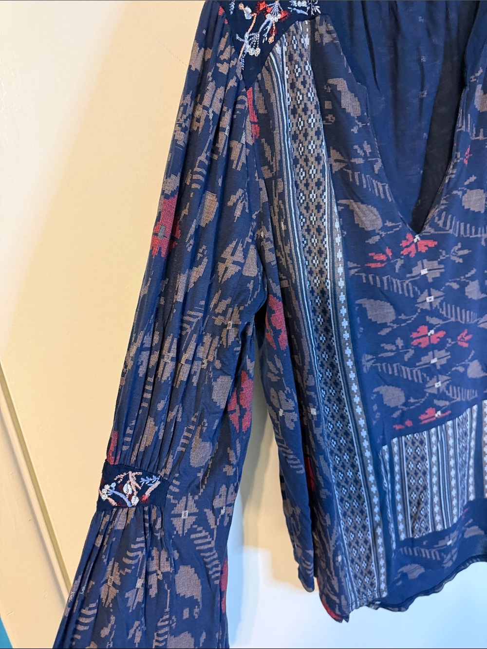 Lucky Brand Navy Blue Patterned V-Neck Tunic with Red Accents - Picture 3 of 6